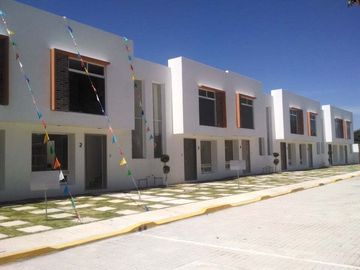 SE VENDE HERMOSA CASA