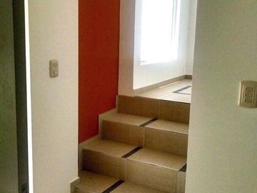 SE VENDE HERMOSA CASA