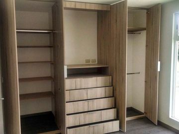 SE VENDE HERMOSA CASA