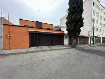 Casa en Venta, Colonia Paseos de Taxqueña, Coyoacán