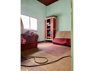 CASA EN JOSE HERNANDEZ 754 (RETASADA)