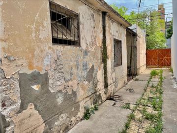 CASA EN JOSE HERNANDEZ 754 (RETASADA)