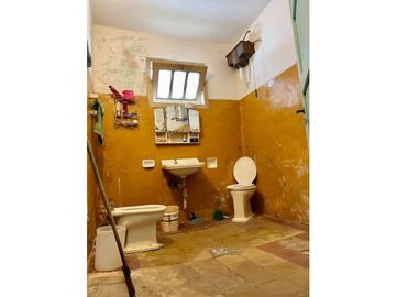 CASA EN JOSE HERNANDEZ 754 (RETASADA)