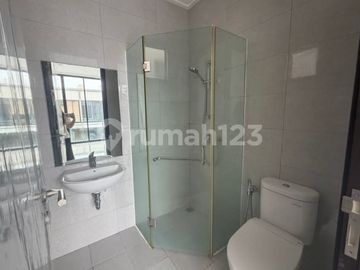 Disewa Cluster Pik 2 Extension Uk 8X10 Semi Furnish Siap Huni
