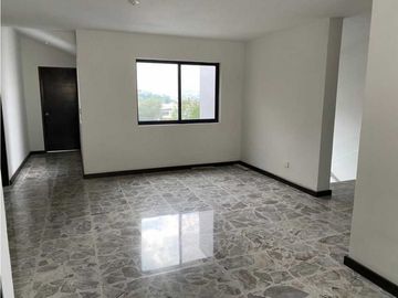 Casa en Venta Contry la Silla en Guadalupe