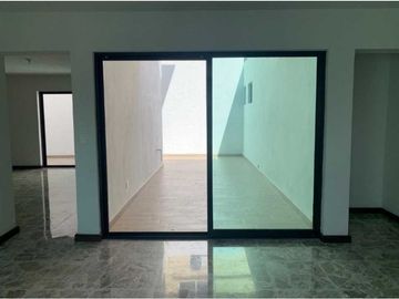 Casa en Venta Contry la Silla en Guadalupe