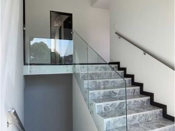 Casa en Venta Contry la Silla en Guadalupe