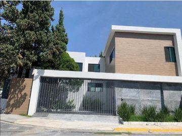 Casa en Venta Contry la Silla en Guadalupe