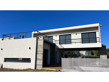 CASA EN VENTA EN COSTA ESMERALDA  - ECUESTRE 432