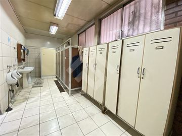 Oficinas o Local, Bodega enventa 18/san ignacio Santiago