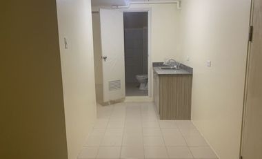 NO SPOT DOWNPAYMENT to MOVE-IN, only 25K monthly installment for 8 mos. RENT TO OWN CONDO 2br-unit 30.60sqm. Less DISC.