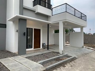 RUMAH 2 LANTAI SHM TERBAIK DI MAGUWOHARJO DESIGN KEKINIAN UNDER 1M