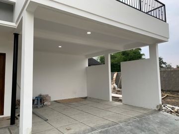 RUMAH 2 LANTAI SHM TERBAIK DI MAGUWOHARJO DESIGN KEKINIAN UNDER 1M