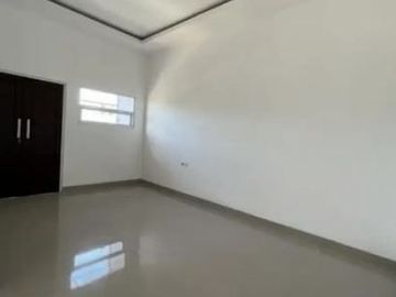 Rumah baru dengan kolam renang di arcamanik dekat antapani
