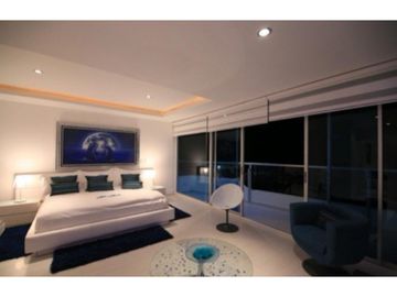 Penthouse en venta, sector Tonsupa, Edificio Diamond Beach