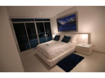 Penthouse en venta, sector Tonsupa, Edificio Diamond Beach
