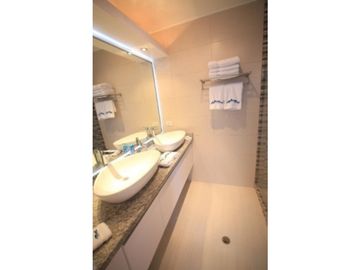 Penthouse en venta, sector Tonsupa, Edificio Diamond Beach
