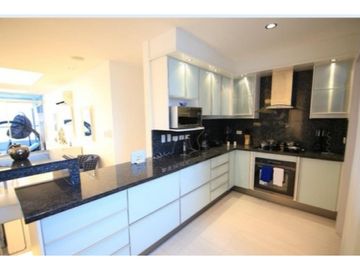 Penthouse en venta, sector Tonsupa, Edificio Diamond Beach