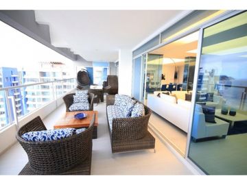 Penthouse en venta, sector Tonsupa, Edificio Diamond Beach