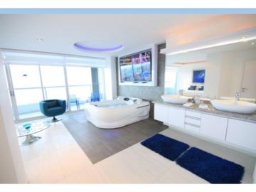 Penthouse en venta, sector Tonsupa, Edificio Diamond Beach