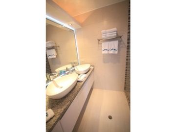 Penthouse en venta, sector Tonsupa, Edificio Diamond Beach