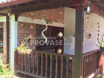 CASA CAMPESTRE en VENTA en Chinácota La Colina