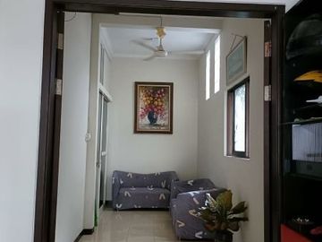Rumah Dijual Lokasi di Jl. Baratajaya, Gubeng Surabaya
