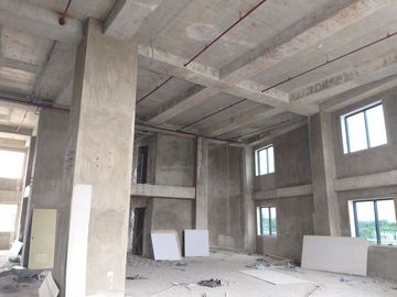 467.43 sqm Bare shell office space for lease in Makati City