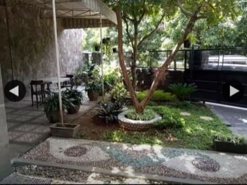 *Dijual Rumah Putat Gede selangkah ke mayjen Sungkono Surabaya