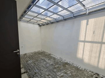 Rumah Minimalis Mezanine Di Cluster Shinano JGC Jakarta Timur