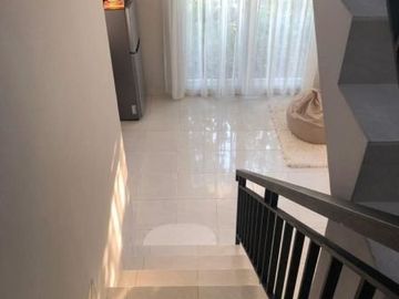 DIJUAL RUMAH BAGUS FURNISHED MURAH DI JADE PARK SERPONG