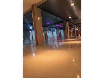 Alquiler De Local Comercial En Primer Piso En Manchay | 400 M²