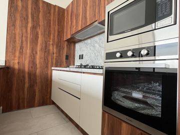 CASA EN VENTA DE UN PISO LOMAS IV EL MOLINO