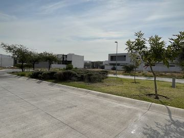 CASA EN VENTA DE UN PISO LOMAS IV EL MOLINO