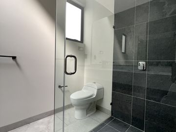CASA EN VENTA DE UN PISO LOMAS IV EL MOLINO