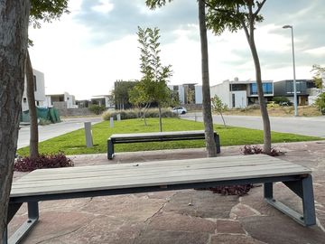 CASA EN VENTA DE UN PISO LOMAS IV EL MOLINO