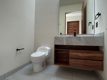 CASA EN VENTA DE UN PISO LOMAS IV EL MOLINO