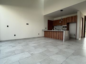 CASA EN VENTA DE UN PISO LOMAS IV EL MOLINO