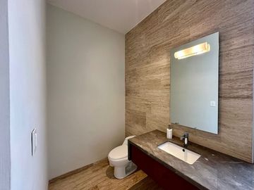 Casa nueva en venta en privada en el Yucatán Country Club, Mérida, Yucatán.