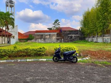 TANAH DALAM PERUAMAHAN ELIT DI JLN KALIURANG DEKAT UGM