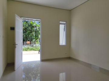 town house 2 lantai minimlais Padalestari Bandung
