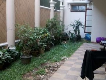 Dijual Cepatt!! Rumah Mewah 2 Lantai di kalibata , Bisa Nego