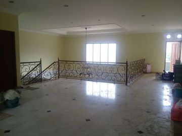 Dijual Cepatt!! Rumah Mewah 2 Lantai di kalibata , Bisa Nego