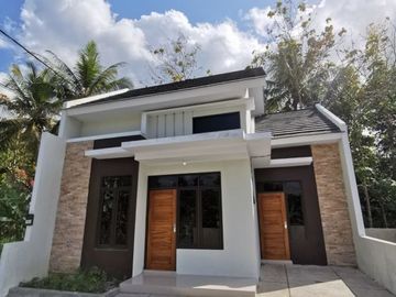 Rumah minimalis cantik strategis belakang kampus UMY