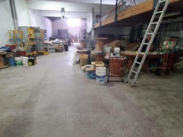 DEPOSITO DE 10 X 43 DE FONDO EN JUAN B JUSTO Y NEUQUEN