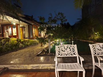 Rumah Mewah Besar Dengan Swimming Pool Siap Huni Dm 18487
