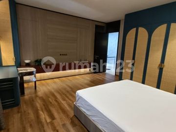 Rumah Fully Furnish + Interior Mewah + Renovasi Tambah Lantai 3+1 (Jadi 4 Lantai)