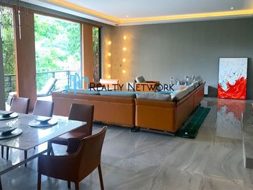 Maria Luisa Luxury House For Sale