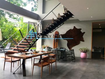 Maria Luisa Luxury House For Sale