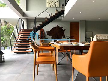 Maria Luisa Luxury House For Sale